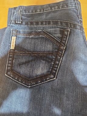 Men's Dark Blue  Cinch Denim Jeans - Classic Pocket Stitch